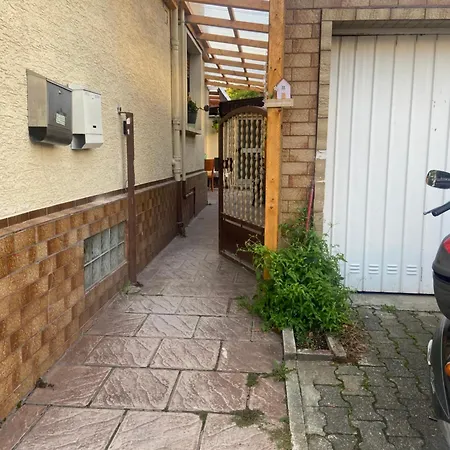 Einzelne Mit Gemeinschaft Dusche *