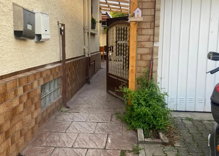 Einzelne Mit Gemeinschaft Dusche *